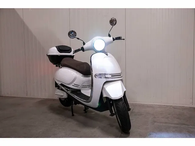 Edrive - torino - elektrische scooter - afbeelding 6 van  13