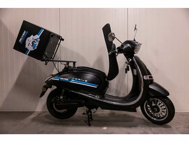 Edrive - torino - elektrische scooter - afbeelding 9 van  13