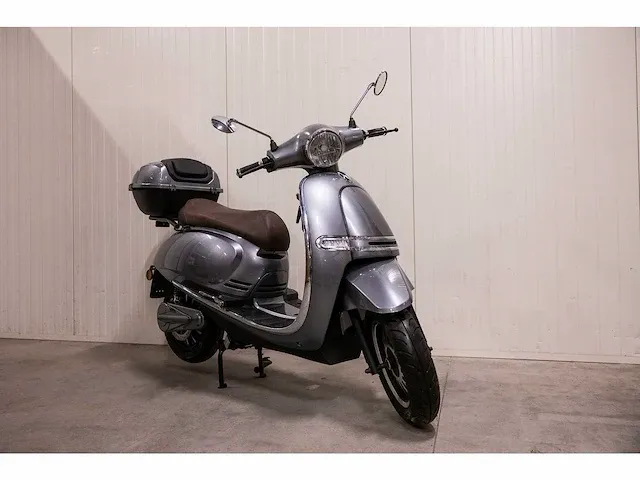 Edrive - torino - elektrische scooter - afbeelding 7 van  14
