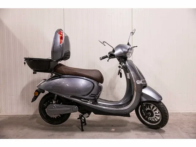 Edrive - torino - elektrische scooter - afbeelding 11 van  14