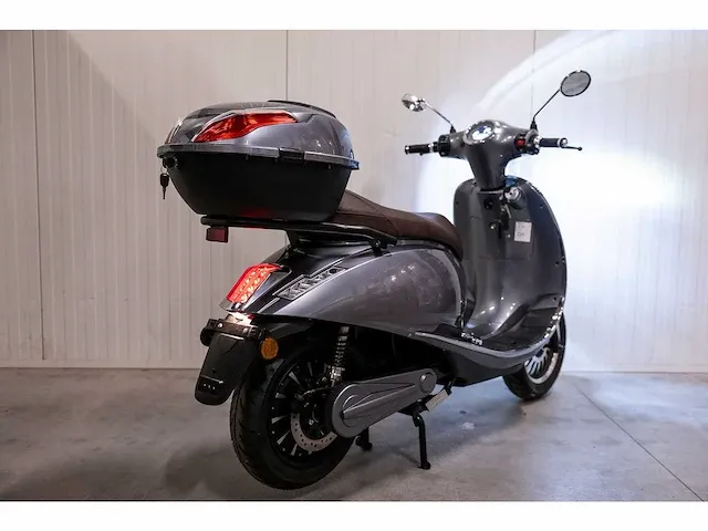 Edrive - torino - elektrische scooter - afbeelding 12 van  14