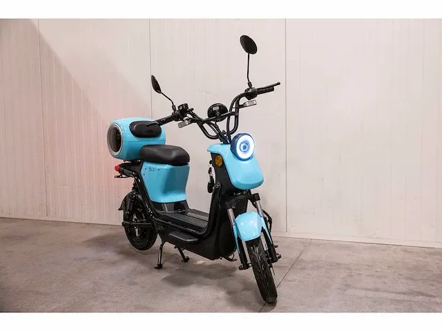 Edrive - verona - elektrische scooter - afbeelding 6 van  13