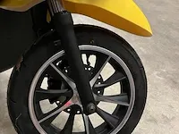 Edrive cargo 2 elektrische scooter geel - afbeelding 16 van  17