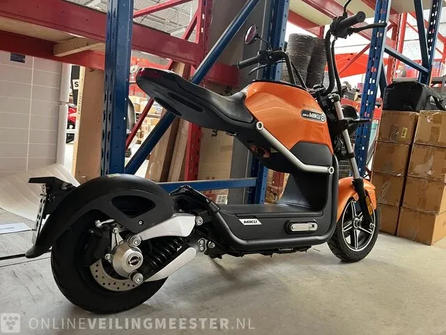 Edrive sunra miku max elektrische scooter - afbeelding 10 van  10