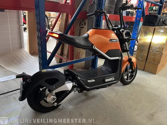 Edrive sunra miku max elektrische scooter - afbeelding 1 van  10
