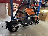 Edrive sunra miku max elektrische scooter - afbeelding 1 van  10