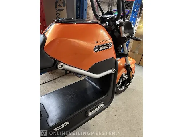 Edrive sunra miku max elektrische scooter - afbeelding 3 van  10