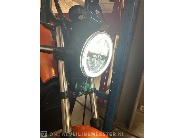 Edrive sunra miku max elektrische scooter - afbeelding 6 van  10