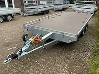 Eduard autotransporter