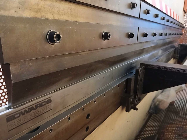 Edwards pearson - pr4 60t - cnc kantbank - afbeelding 3 van  7