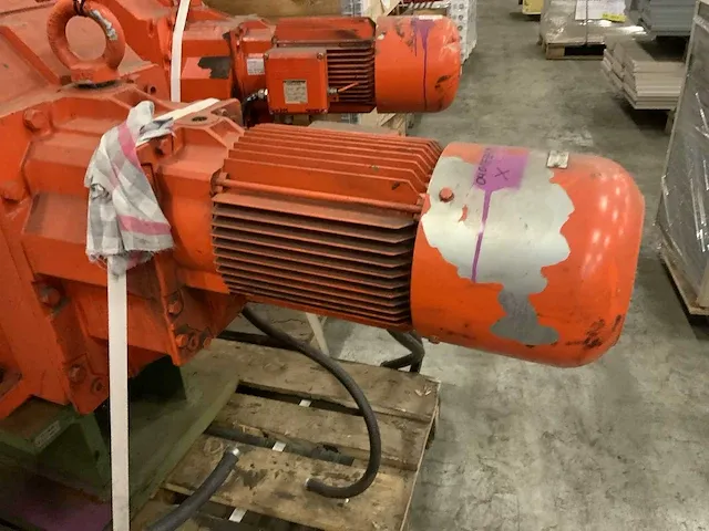 Eektromotor - afbeelding 8 van  14