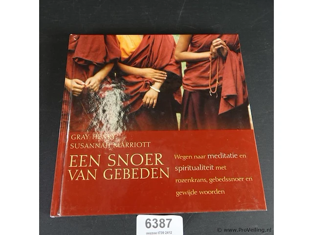 Een snoer van gebeden - afbeelding 1 van  5