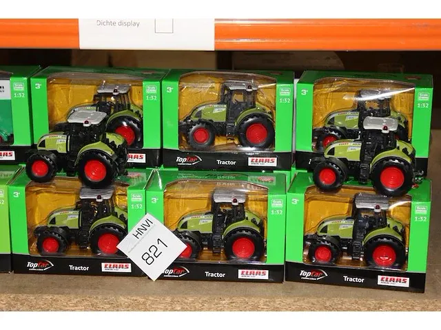 Eenentwintig modeltractoren en een aanhanger schaal 1:32. let op! dozen kunnen beschadigd zijn. - afbeelding 3 van  3