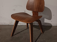 Eetkamerstoel, replica, eames dcw, walnoot, zwart - afbeelding 1 van  5