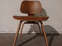 Eetkamerstoel, replica, eames dcw, walnoot, zwart - afbeelding 2 van  5