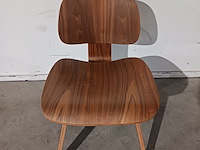 Eetkamerstoel, replica, eames dcw, walnoot, zwart - afbeelding 3 van  5