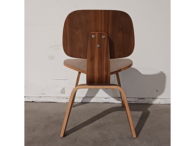 Eetkamerstoel, replica, eames dcw, walnoot, zwart - afbeelding 5 van  5