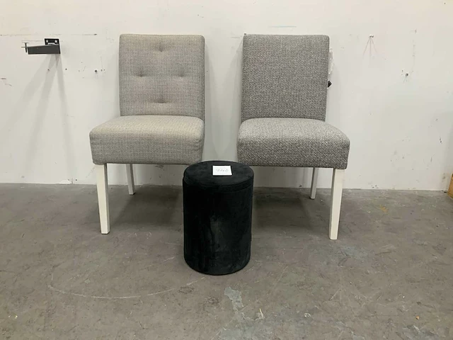 Eetkamerstoelen met poef - afbeelding 1 van  6