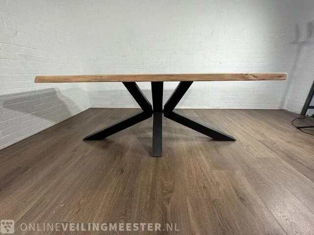 Eetkamertafel – acaciahout – zwart metalen spinpoot - afbeelding 7 van  7