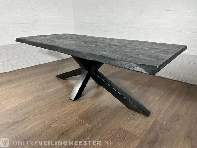 Eetkamertafel – acaciahout – zwarte metalen spinpoot - afbeelding 1 van  6
