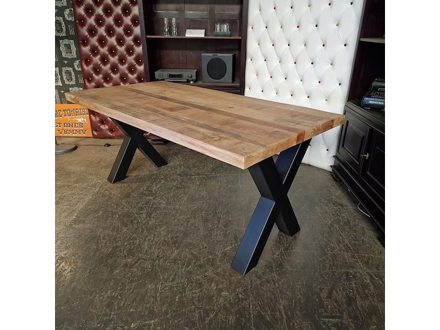 Eetkamertafel chesterfield, chesterfield, bruin - afbeelding 1 van  3