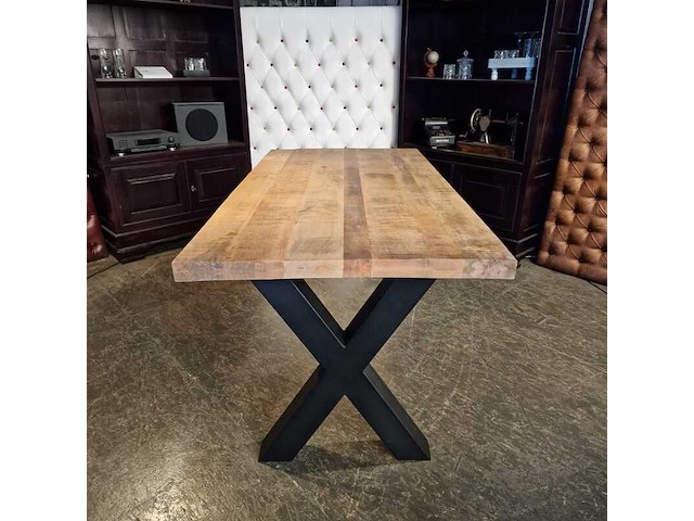 Eetkamertafel chesterfield, chesterfield, bruin - afbeelding 1 van  3