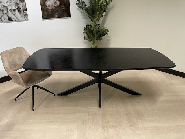 Eetkamertafel deens ovaal, zwart, 2024 - afbeelding 1 van  5