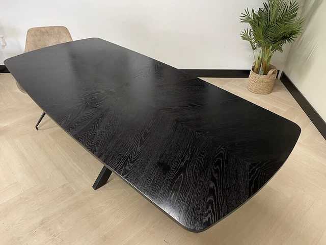 Eetkamertafel deens ovaal, zwart, 2024 - afbeelding 3 van  5