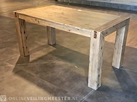 Eetkamertafel feelings
