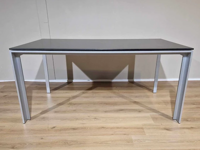 Eetkamertafel leolux cameleon - afbeelding 3 van  7