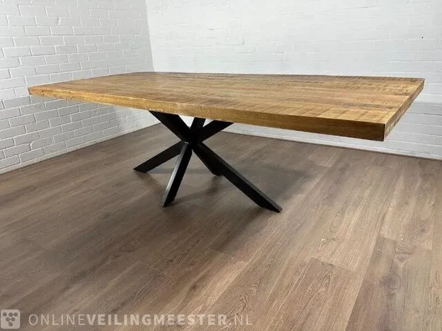 Eetkamertafel – mangohout – zwart metalen spinpoot - afbeelding 1 van  7
