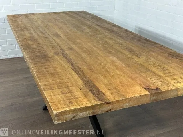 Eetkamertafel – mangohout – zwart metalen spinpoot - afbeelding 4 van  7