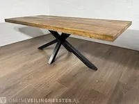 Eetkamertafel – mangohout – zwart metalen spinpoot - afbeelding 1 van  6