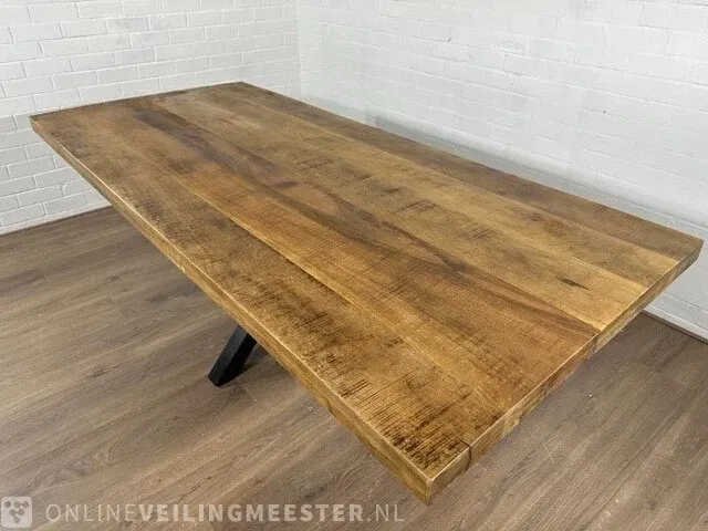 Eetkamertafel – mangohout – zwart metalen spinpoot - afbeelding 2 van  6