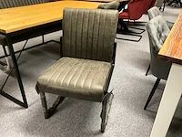 Eetkamertafel met 2 stoelen en bank - afbeelding 11 van  11