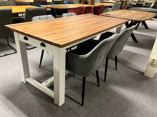 Eetkamertafel met 4 stoelen 60x57x82cm, zithoogte 47cm, tafel heeft 2x lade aan de kopse kant. - afbeelding 1 van  13