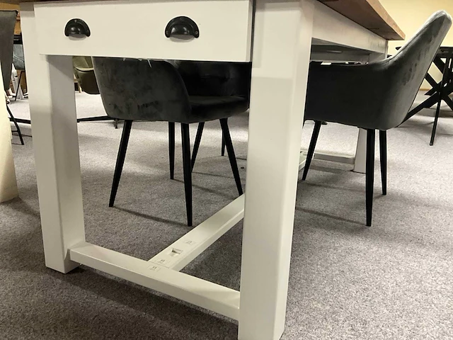 Eetkamertafel met 4 stoelen 60x57x82cm, zithoogte 47cm, tafel heeft 2x lade aan de kopse kant. - afbeelding 11 van  13