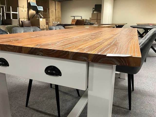 Eetkamertafel met 4 stoelen 60x57x82cm, zithoogte 47cm, tafel heeft 2x lade aan de kopse kant. - afbeelding 12 van  13