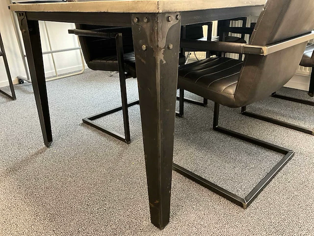 Eetkamertafel met 4 stoelen - afbeelding 3 van  10