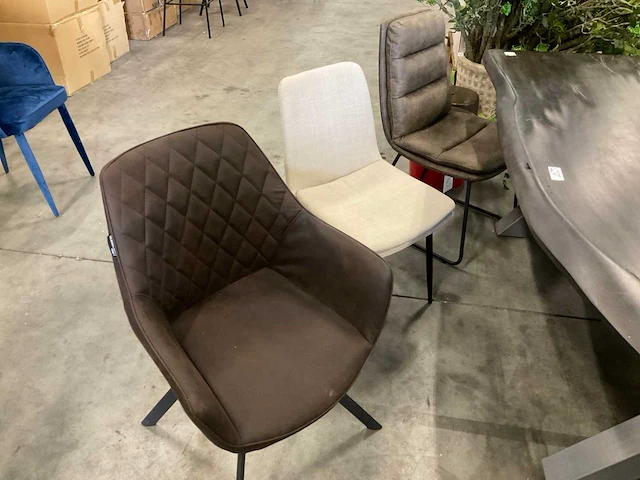 Eetkamertafel met 6 stoelen - afbeelding 6 van  7