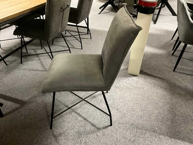 Eetkamertafel met 6 stoelen - afbeelding 9 van  10