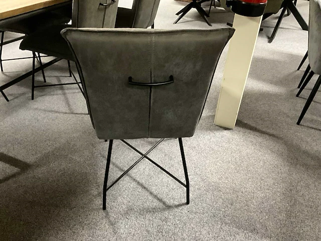 Eetkamertafel met 6 stoelen - afbeelding 10 van  10
