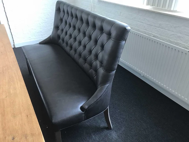 Eetkamertafel met stoelen en bank - afbeelding 6 van  10