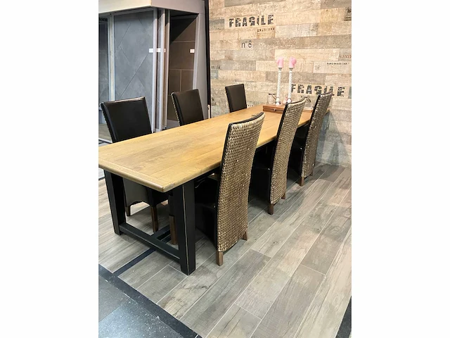 Eetkamertafel met stoelen - afbeelding 9 van  9