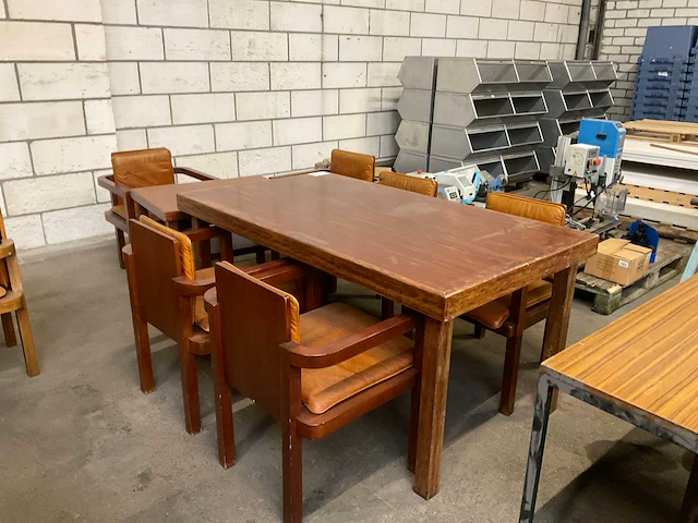 Eetkamertafel met stoelen - afbeelding 1 van  10
