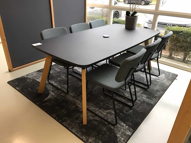 Eetkamertafel met stoelen - afbeelding 5 van  12