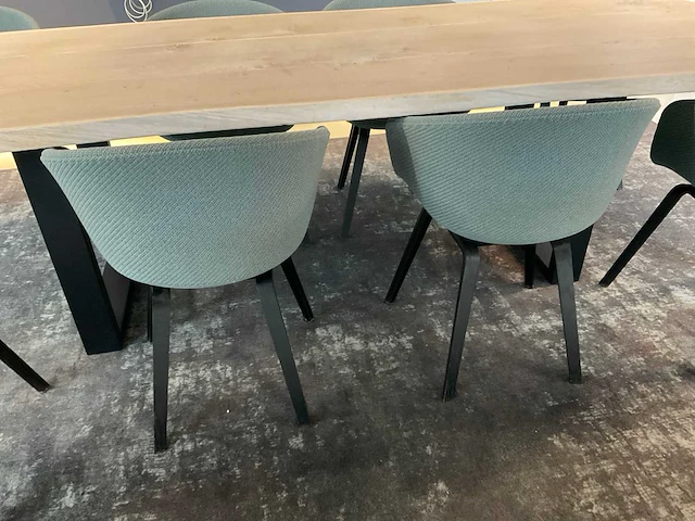 Eetkamertafel met stoelen - afbeelding 2 van  10