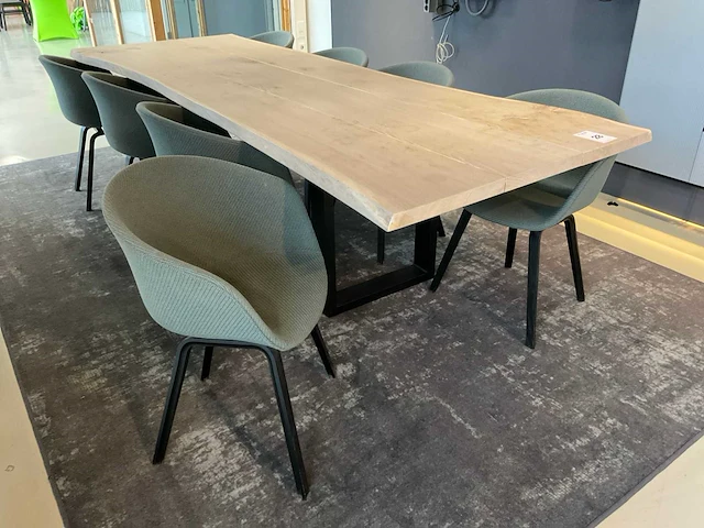 Eetkamertafel met stoelen - afbeelding 1 van  10