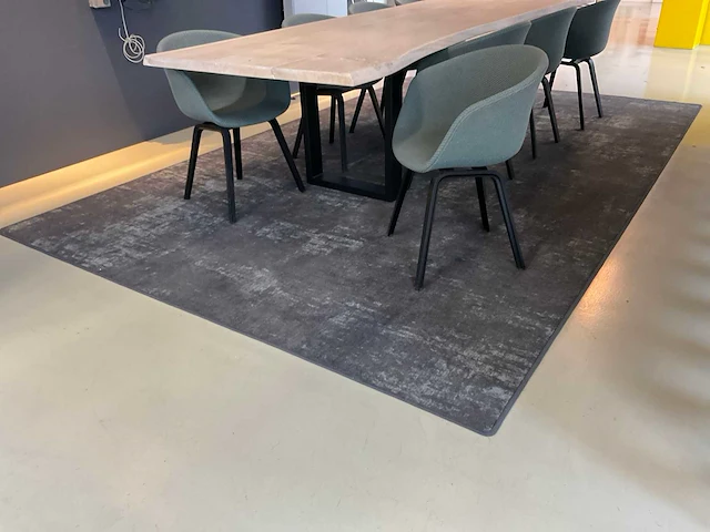 Eetkamertafel met stoelen - afbeelding 9 van  10