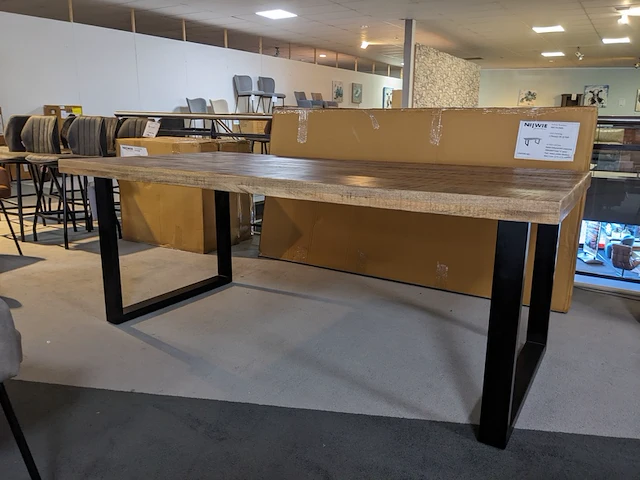 Eetkamertafel nijwie, otis - rambo, mango - afbeelding 1 van  6
